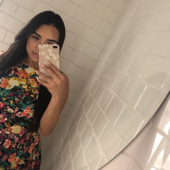 Meet your Posher, - Picture 2 of 2